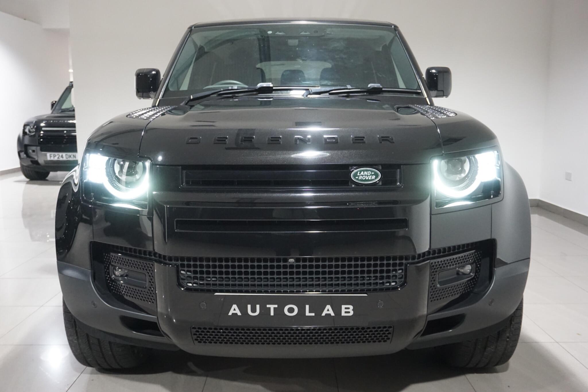 Land Rover Defender 110 3.0 D250 MHEV HSE Hard Top SUV 5dr Diesel Auto 4WD MWB Euro 6 (s/s) (250 ps)